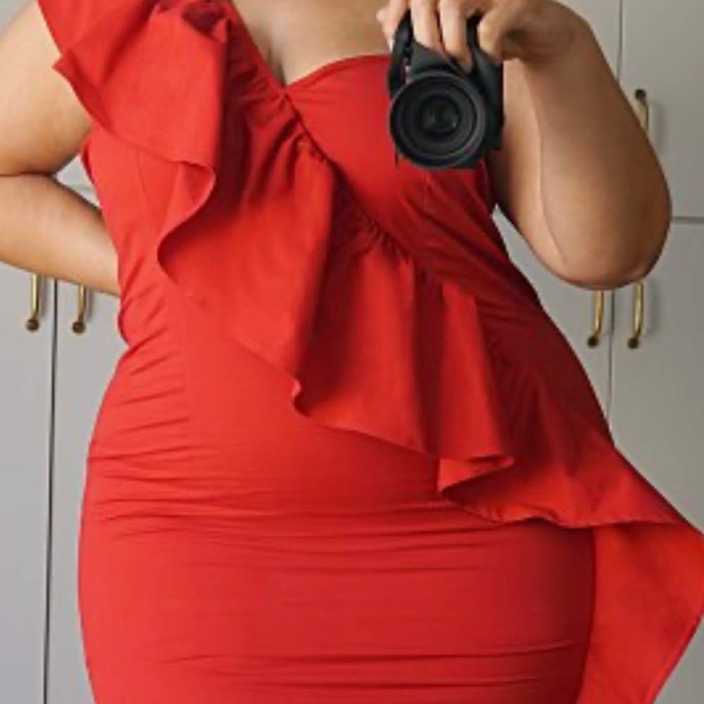 Red one shoulder ruffle dress